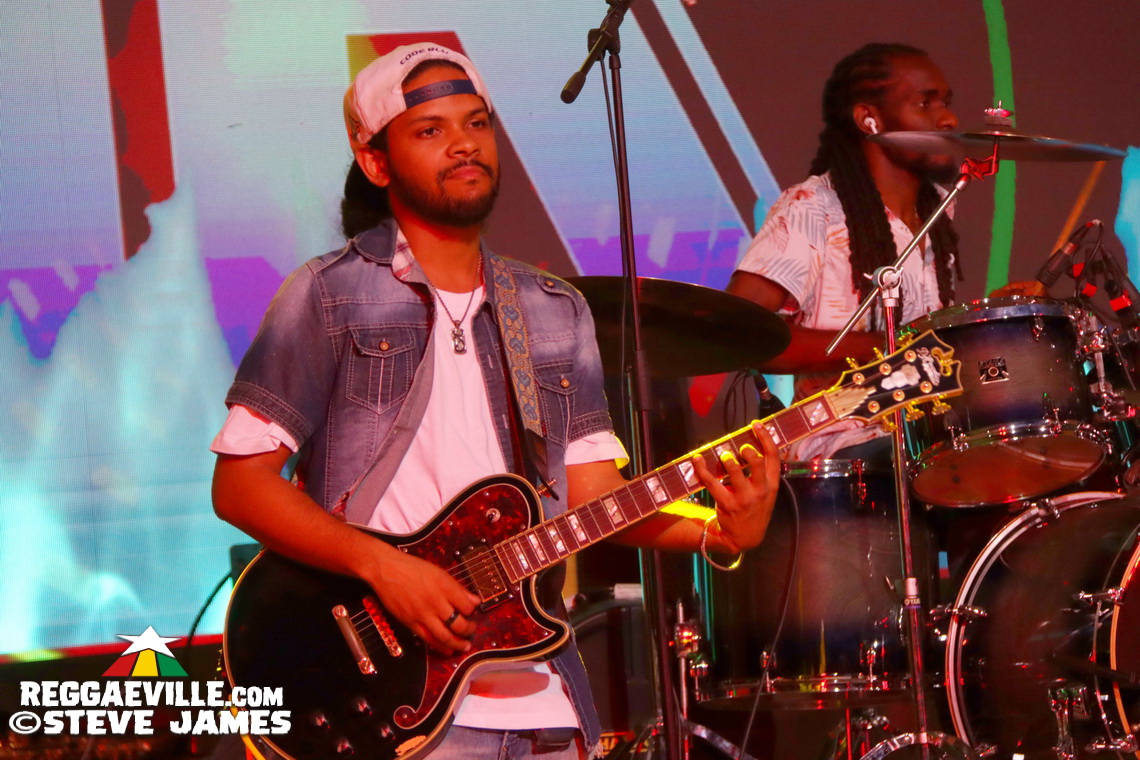 Tarrus Riley, Dean Fraser, Shuga, Boris Gardiner, George Nooks