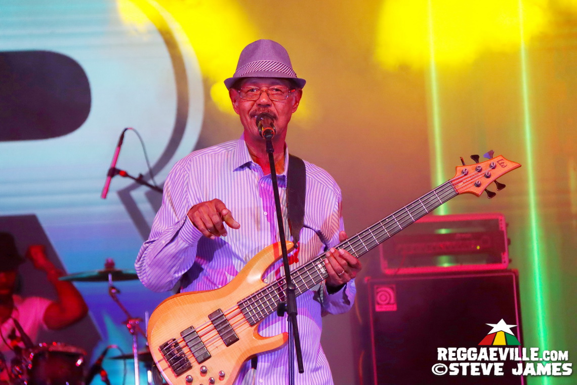 Tarrus Riley, Dean Fraser, Shuga, Boris Gardiner, George Nooks