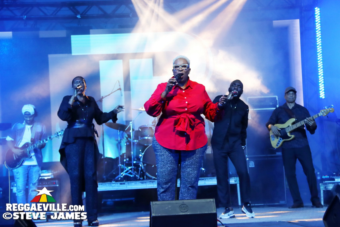 Tarrus Riley, Dean Fraser, Shuga, Boris Gardiner, George Nooks