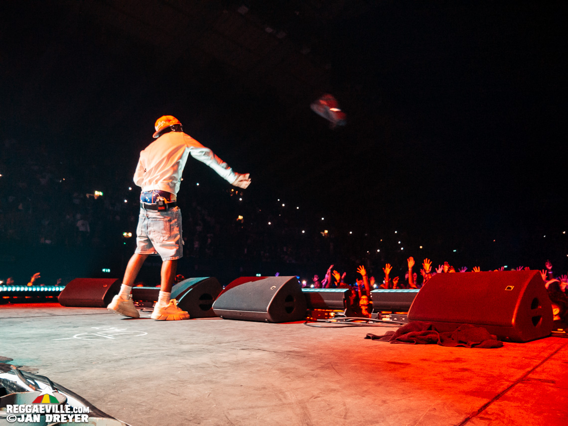 Alkaline, Rajahwild, Armanii