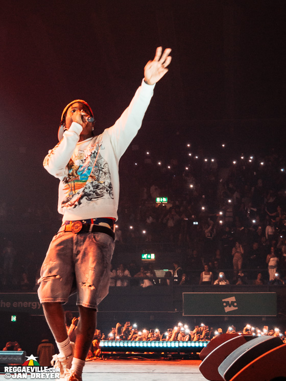 Alkaline, Rajahwild, Armanii