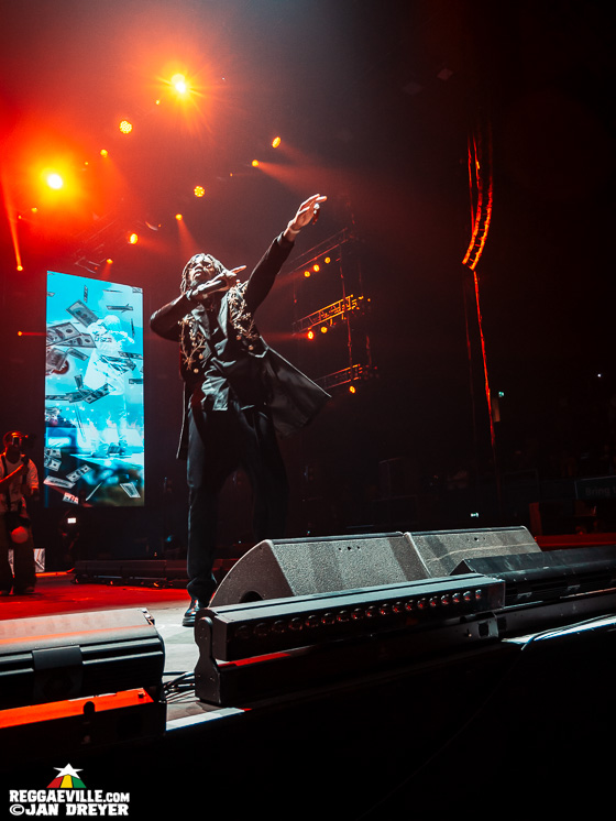 Alkaline, Rajahwild, Armanii