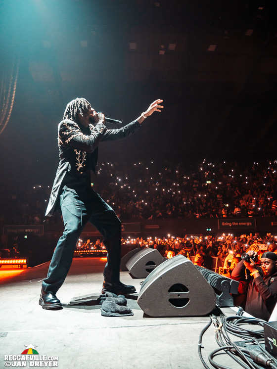 Alkaline, Rajahwild, Armanii