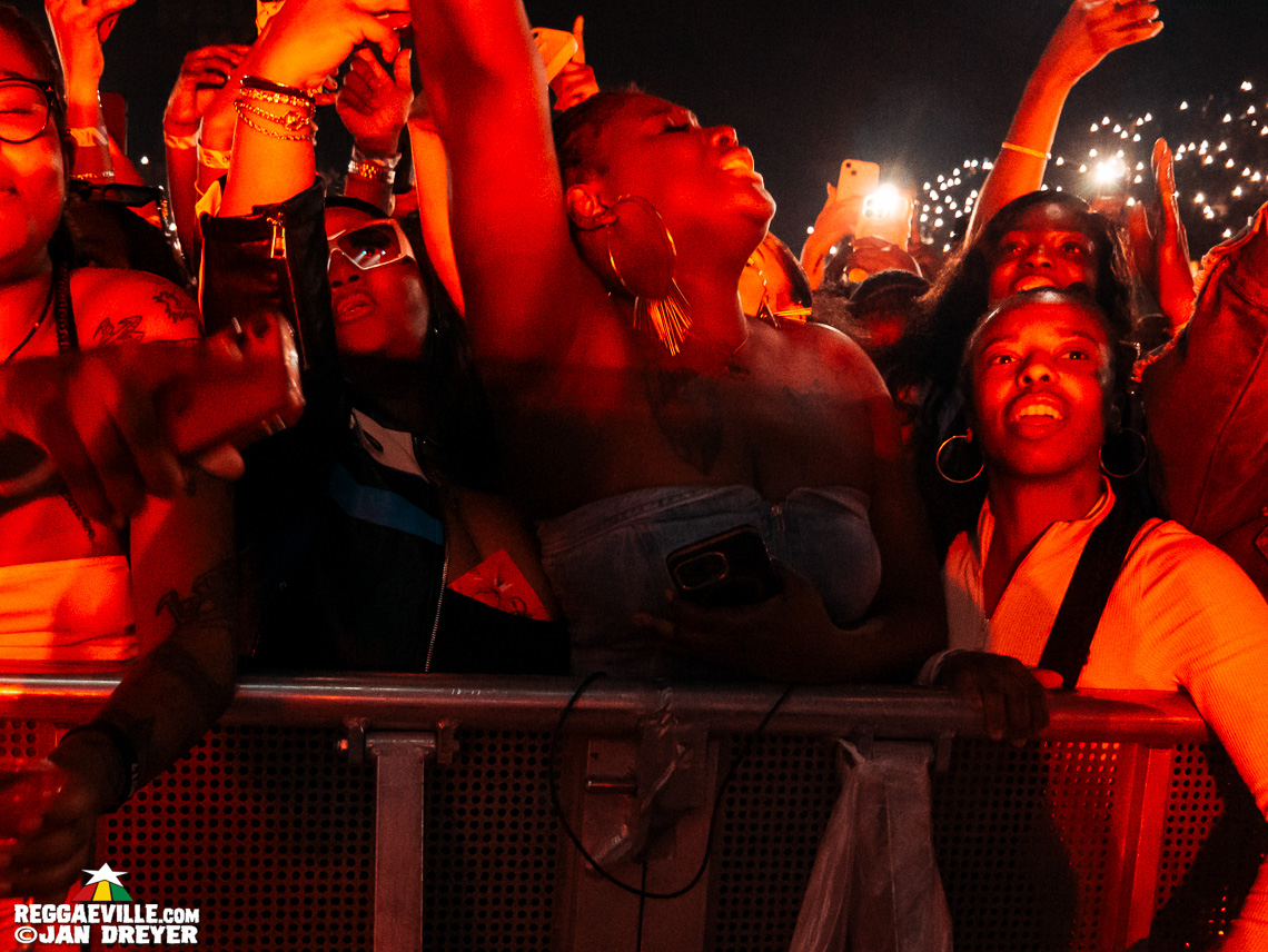 Alkaline, Rajahwild, Armanii