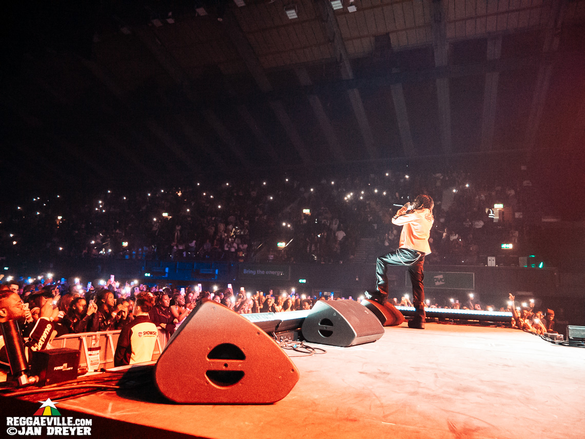 Alkaline, Rajahwild, Armanii