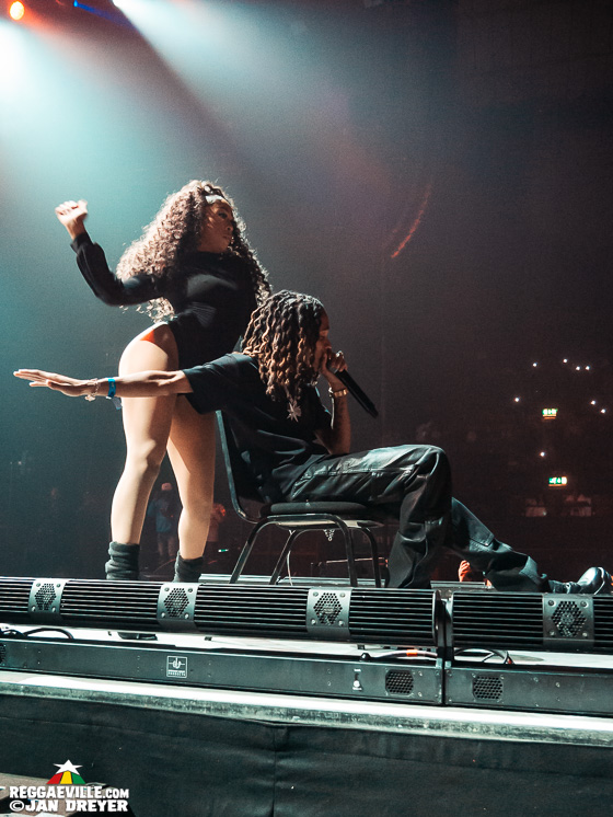 Alkaline, Rajahwild, Armanii