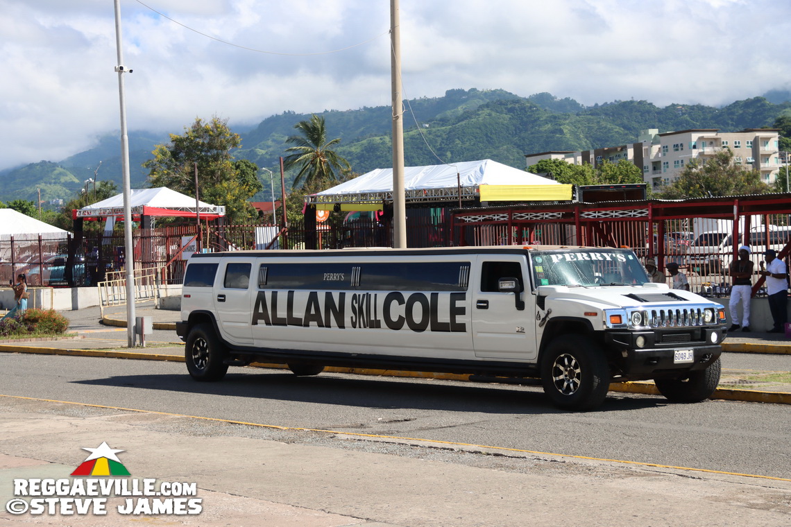 Judy Mowatt, Mutabaruka, Maxi Priest