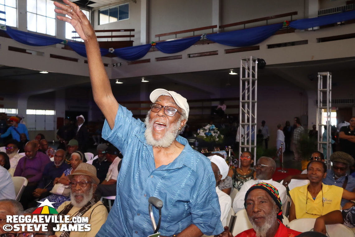 Tarrus Riley, Luciano, Junior Reid