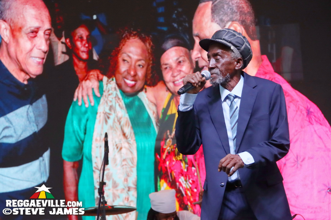 Tarrus Riley, Luciano, Junior Reid