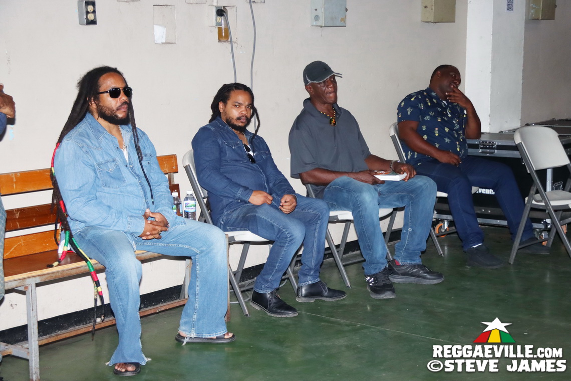 Tarrus Riley, Luciano, Junior Reid