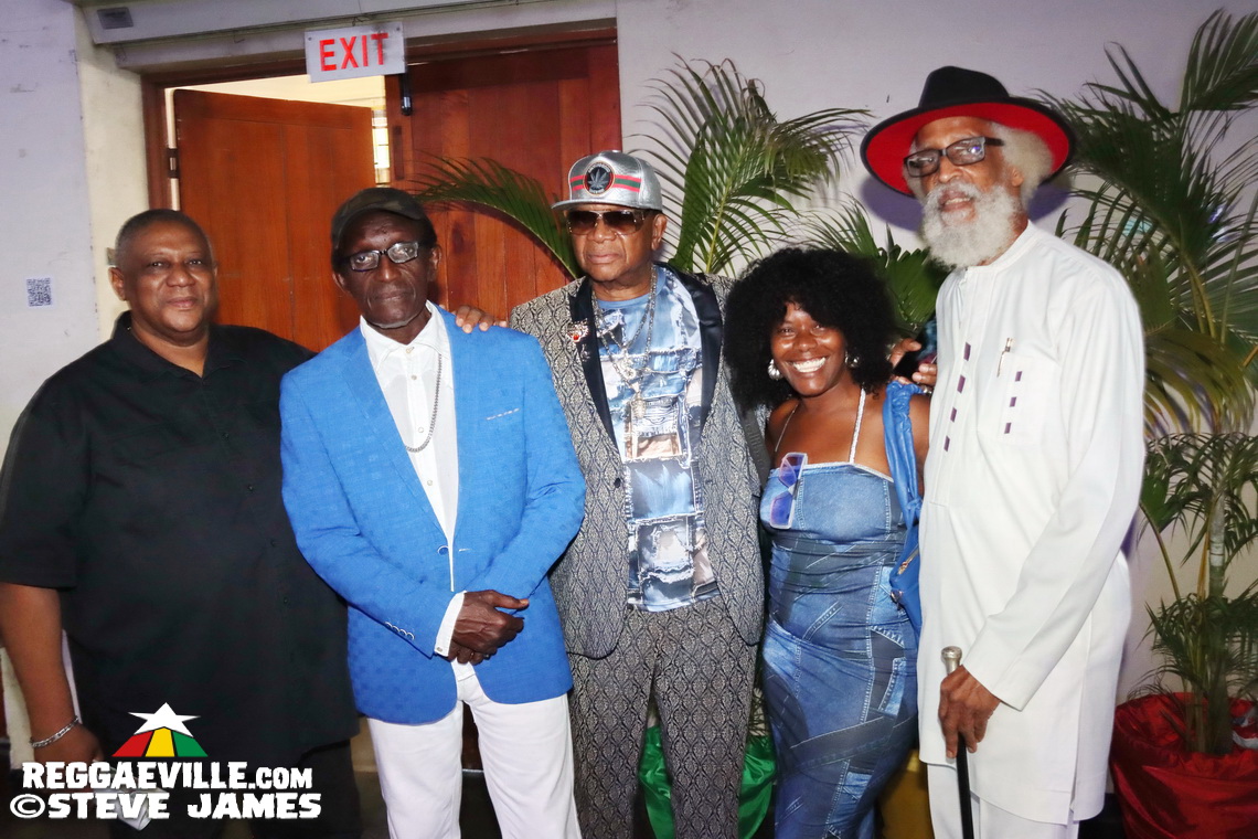 Tarrus Riley, Luciano, Junior Reid