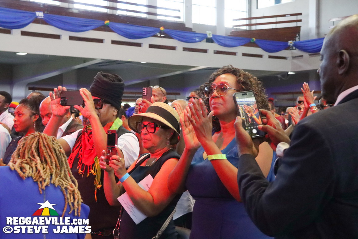 Tarrus Riley, Luciano, Junior Reid