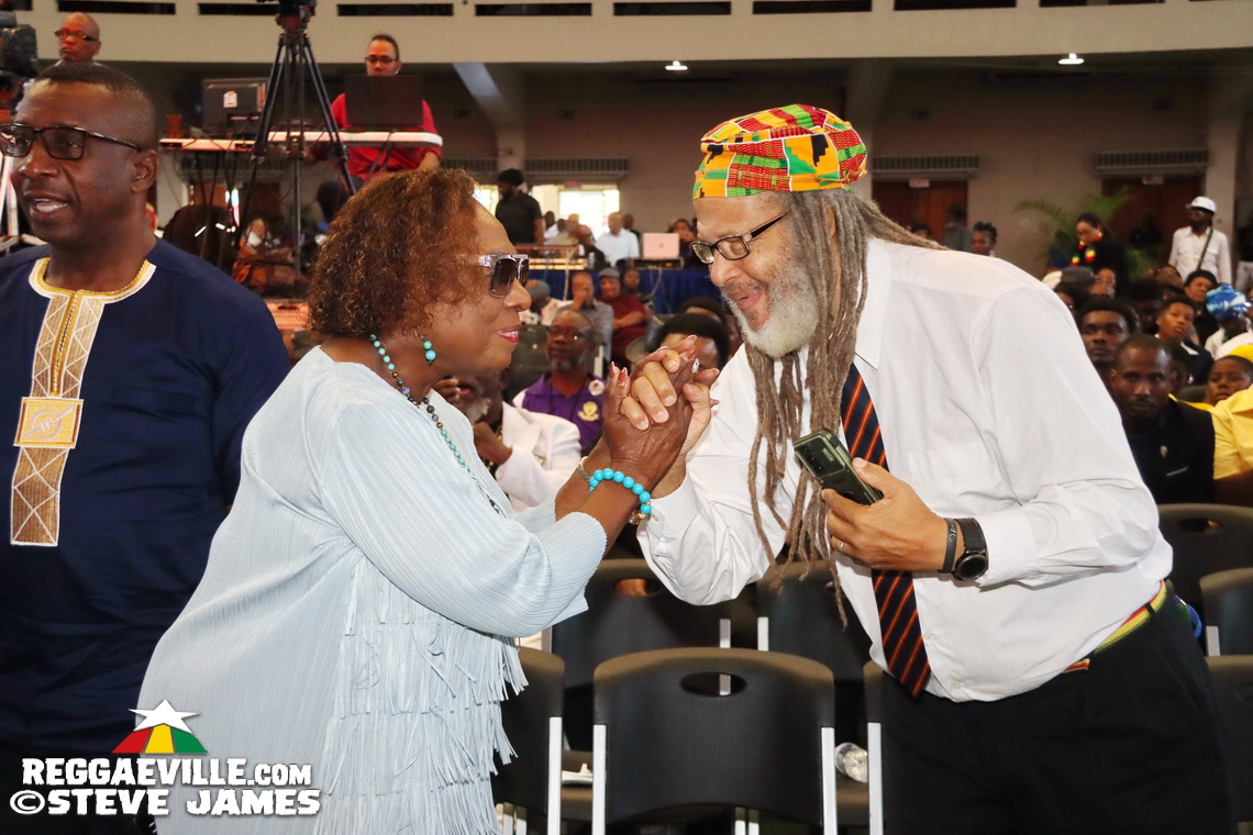 Tarrus Riley, Luciano, Junior Reid