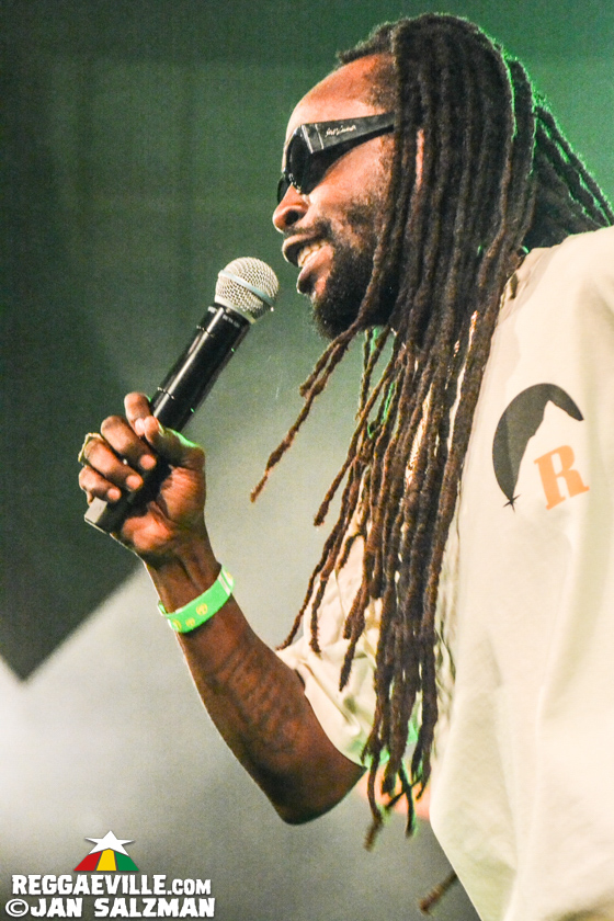 Buju Banton, Jesse Royal with Medisun