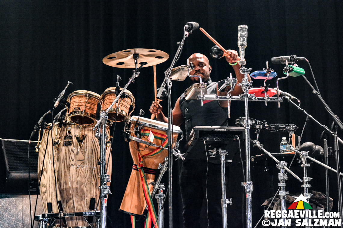 Buju Banton, Jesse Royal with Medisun