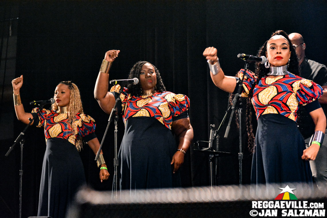 Buju Banton, Jesse Royal with Medisun