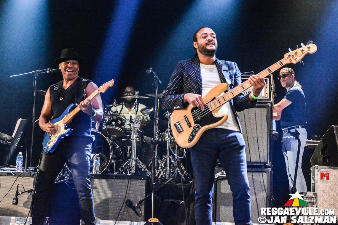 Buju Banton, Jesse Royal with Medisun