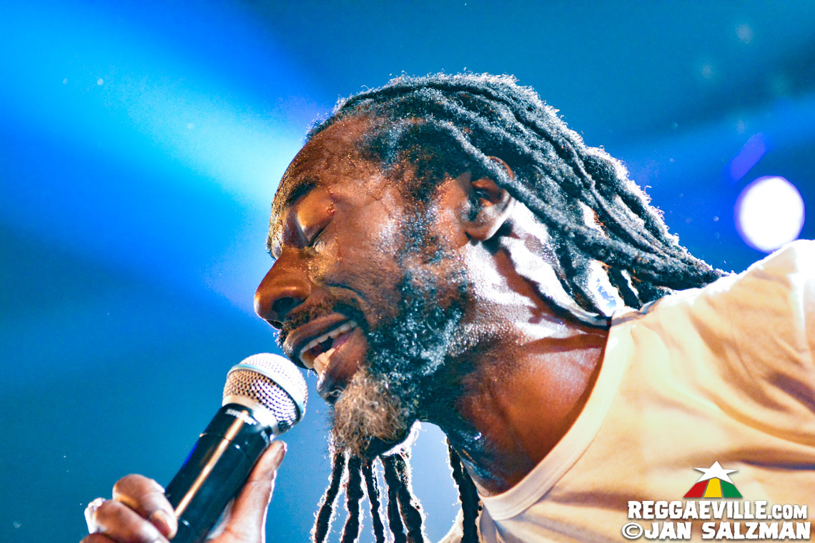 Buju Banton, Jesse Royal with Medisun