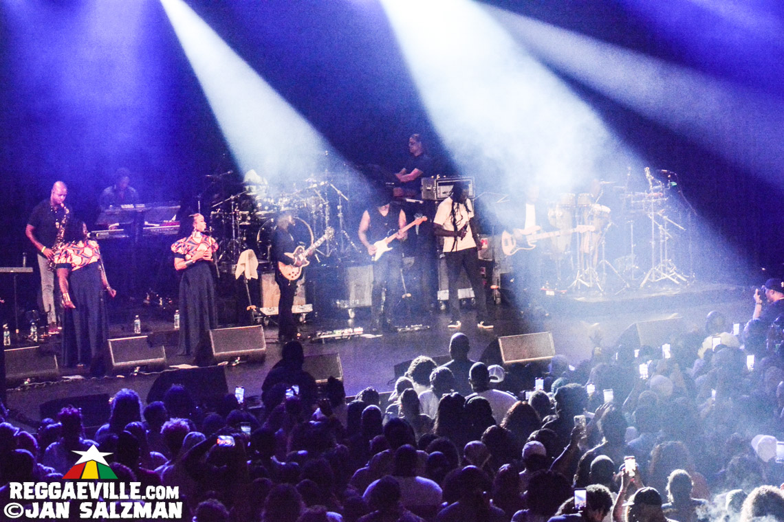 Buju Banton, Jesse Royal with Medisun