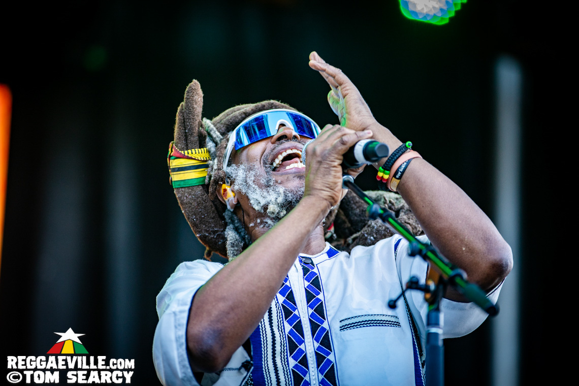 Steel Pulse, SOJA