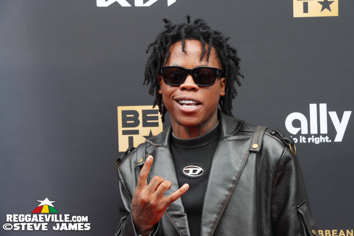 Buju Banton, Majah Hype, Sizzla, Romain Virgo