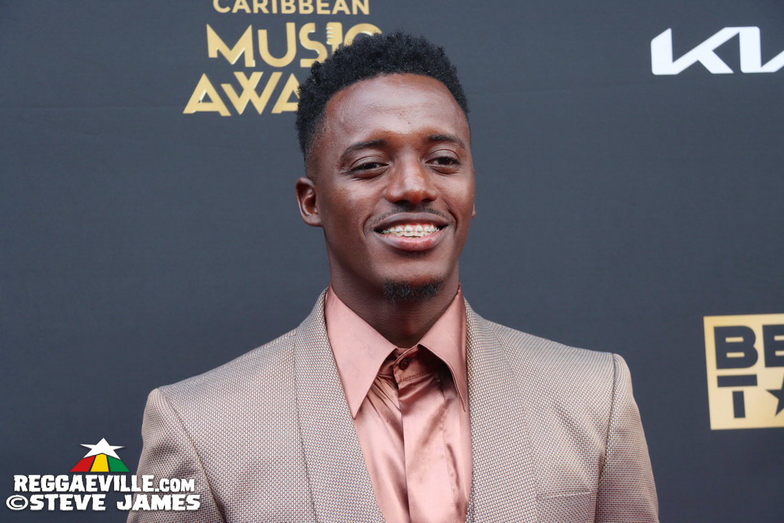 Buju Banton, Majah Hype, Sizzla, Romain Virgo