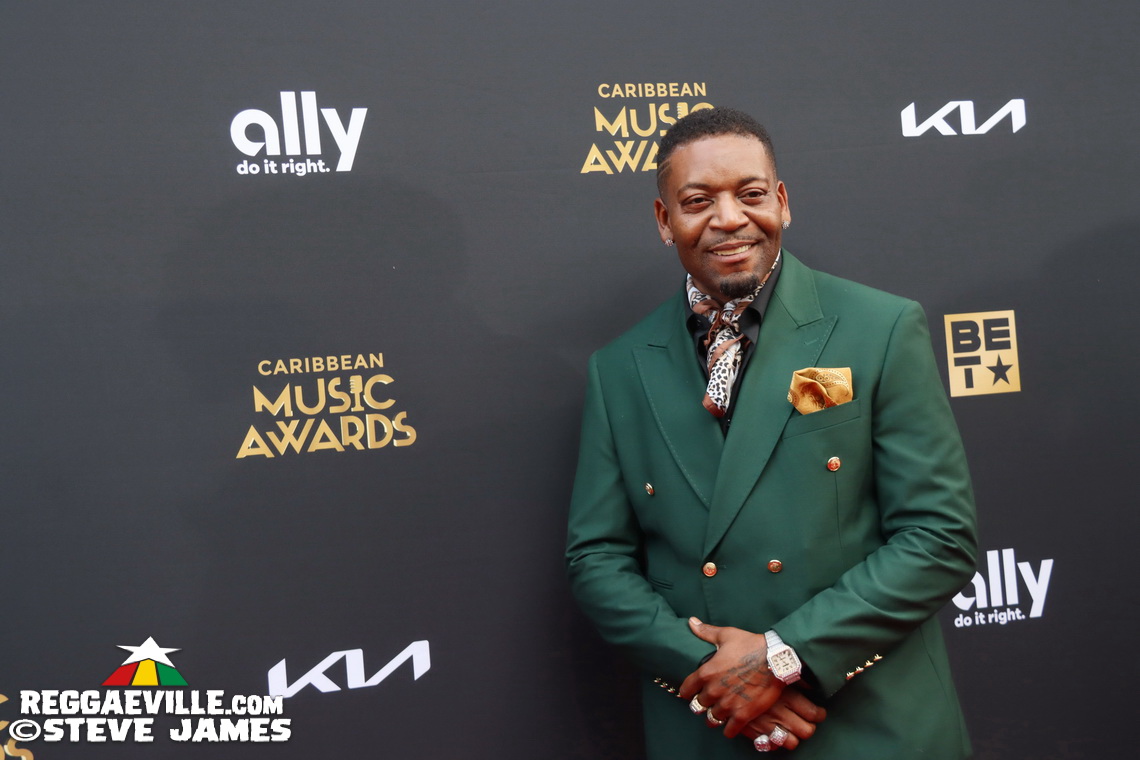 Buju Banton, Majah Hype, Sizzla, Romain Virgo