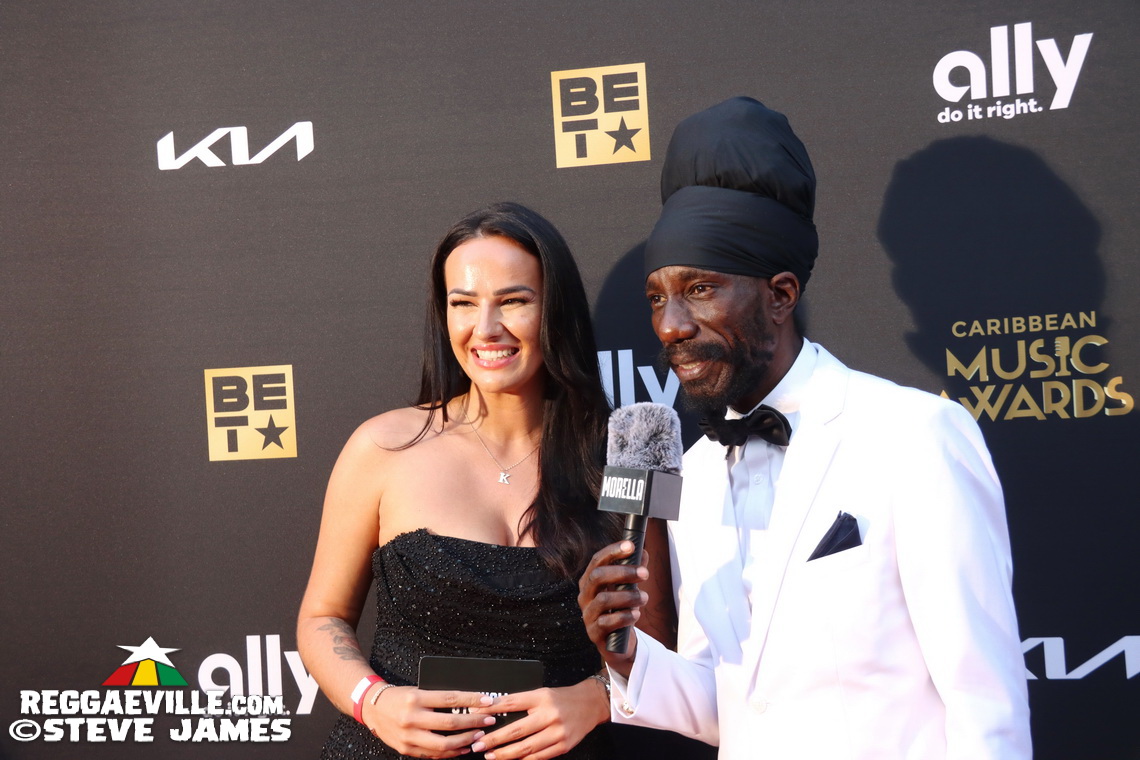 Buju Banton, Majah Hype, Sizzla, Romain Virgo