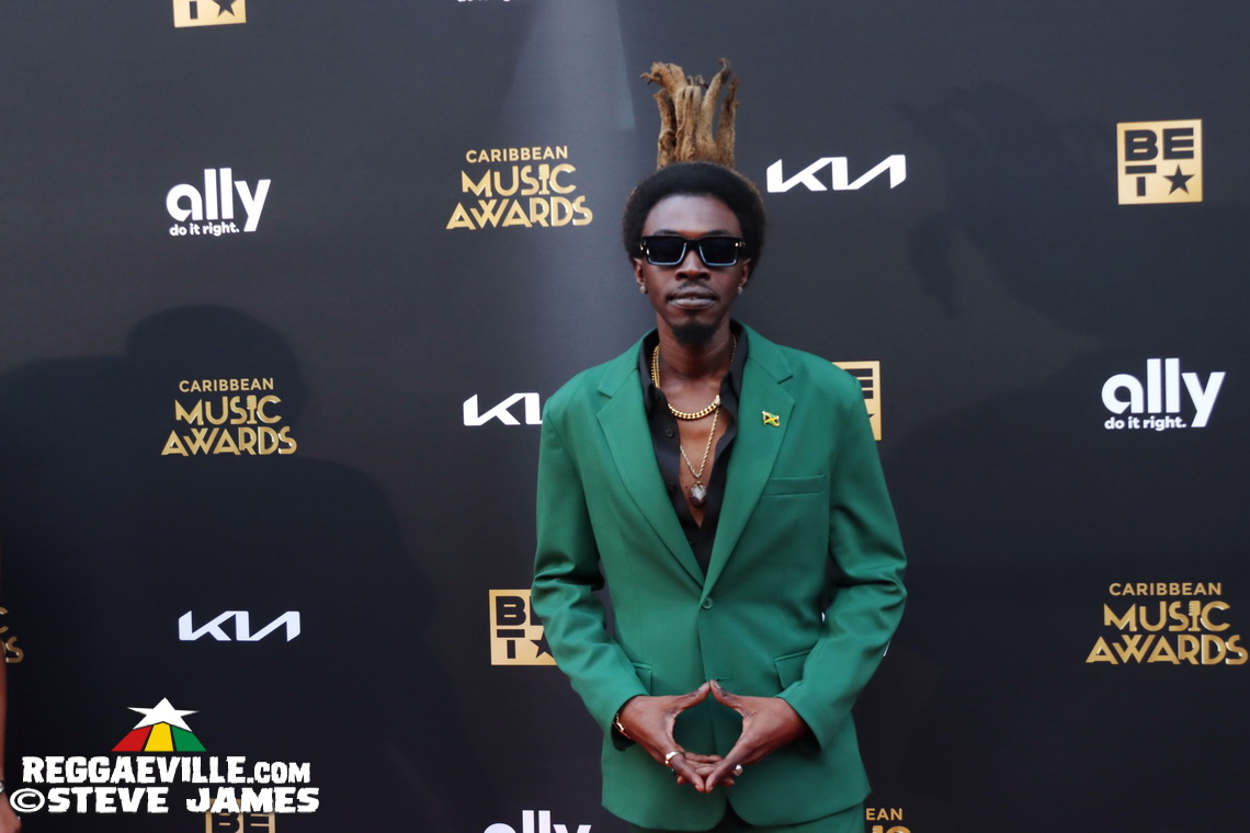 Buju Banton, Majah Hype, Sizzla, Romain Virgo