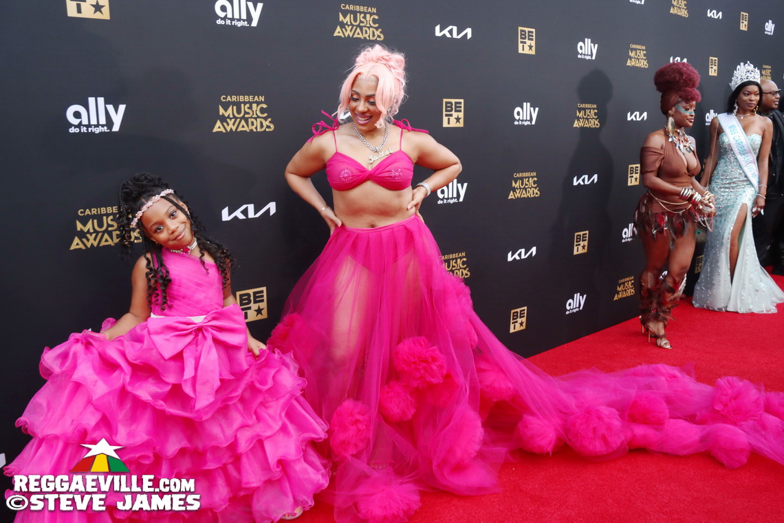 Buju Banton, Majah Hype, Sizzla, Romain Virgo