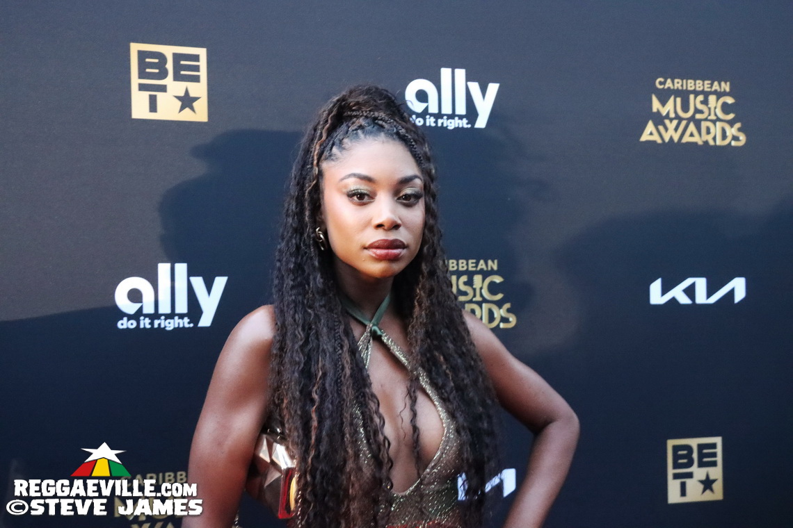 Buju Banton, Majah Hype, Sizzla, Romain Virgo