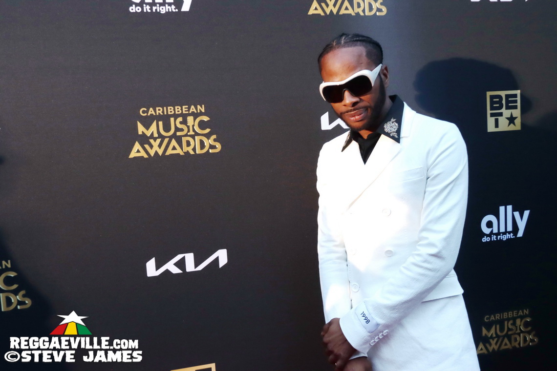 Buju Banton, Majah Hype, Sizzla, Romain Virgo