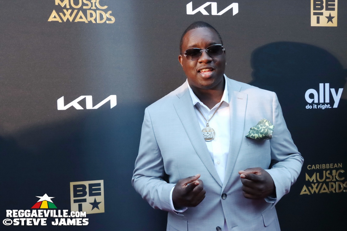 Buju Banton, Majah Hype, Sizzla, Romain Virgo