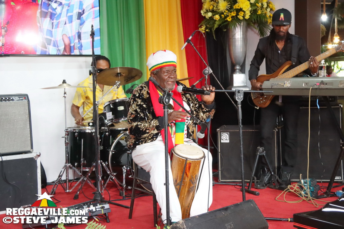 Nesbeth, Richie Stephens, Little John