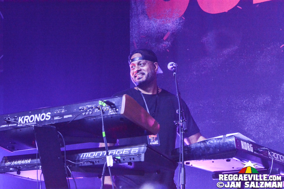 Collie Buddz, Hector Roots Lewis