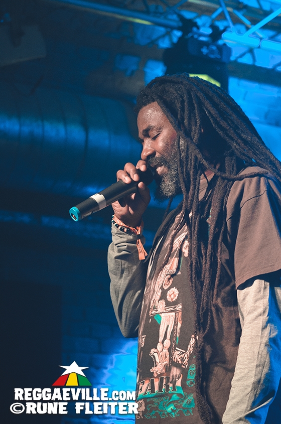 Eek-A-Mouse, Omar Perry