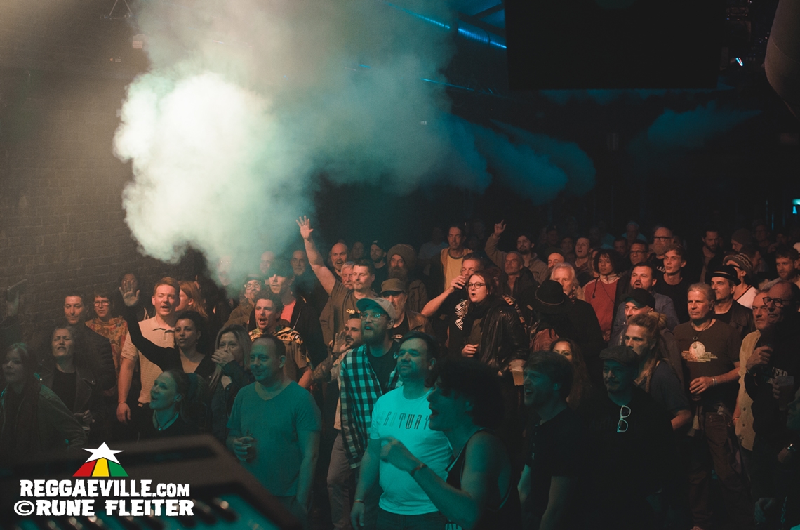 Eek-A-Mouse, Omar Perry