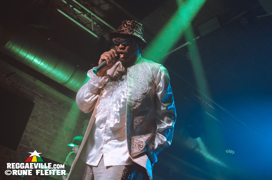 Eek-A-Mouse, Omar Perry