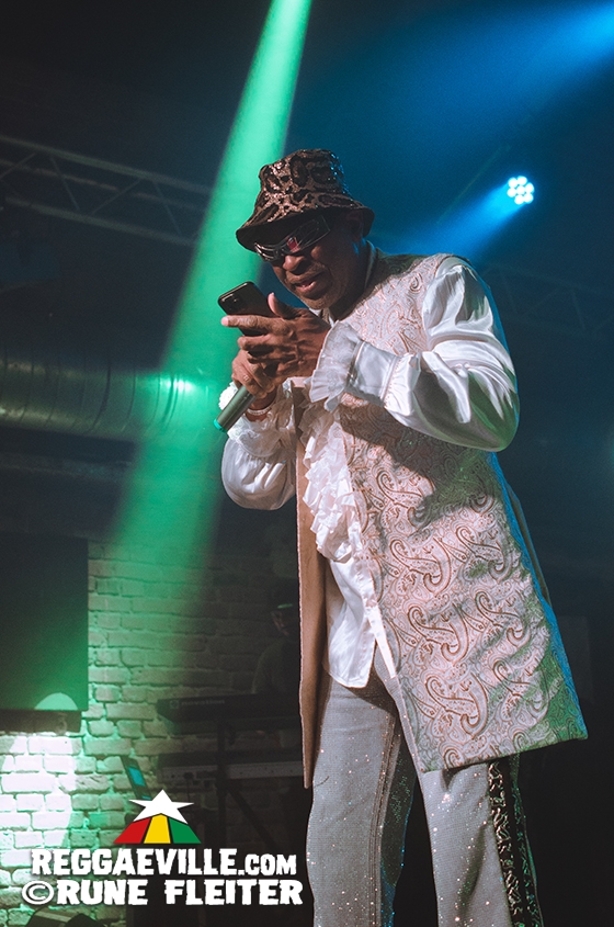 Eek-A-Mouse, Omar Perry