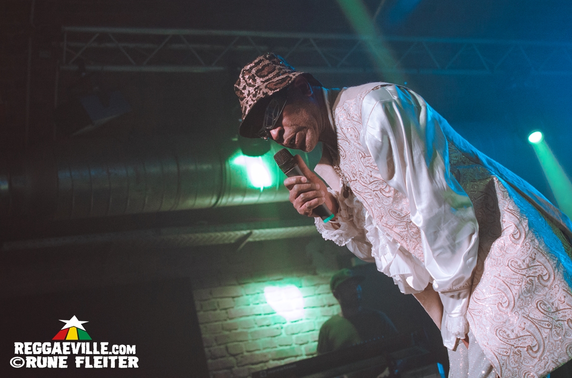 Eek-A-Mouse, Omar Perry