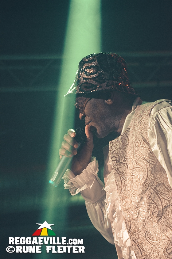 Eek-A-Mouse, Omar Perry