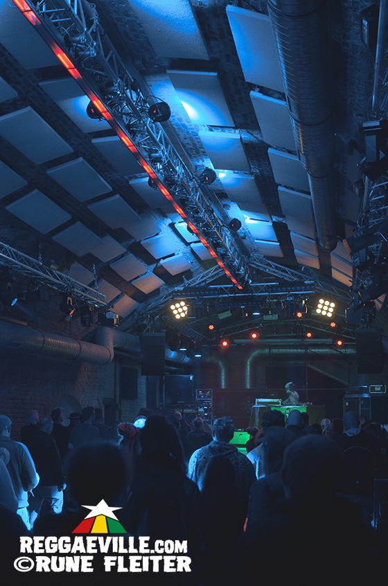 Eek-A-Mouse, Omar Perry