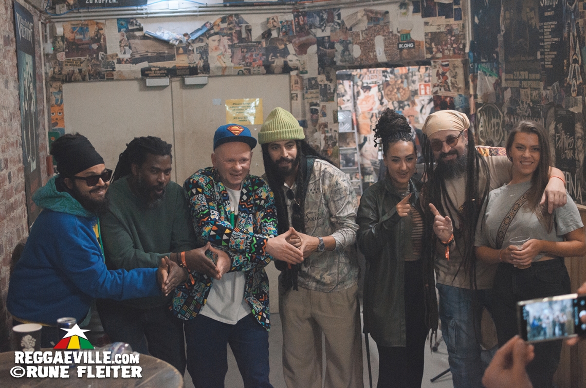 Eek-A-Mouse, Omar Perry