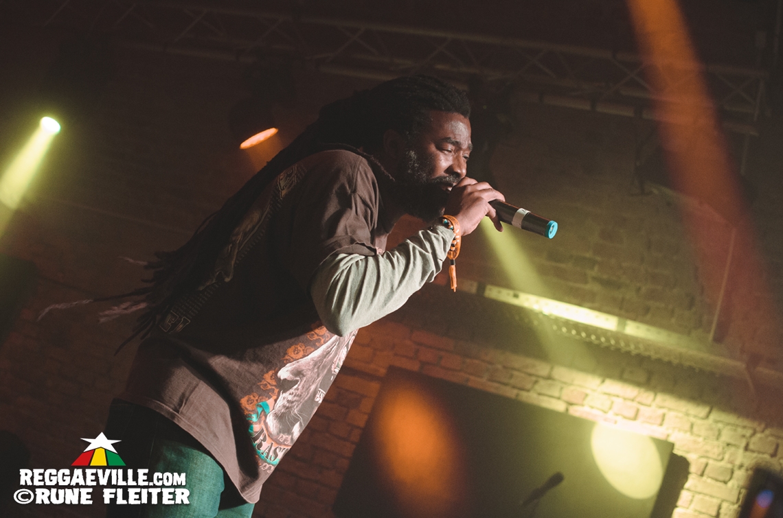 Eek-A-Mouse, Omar Perry