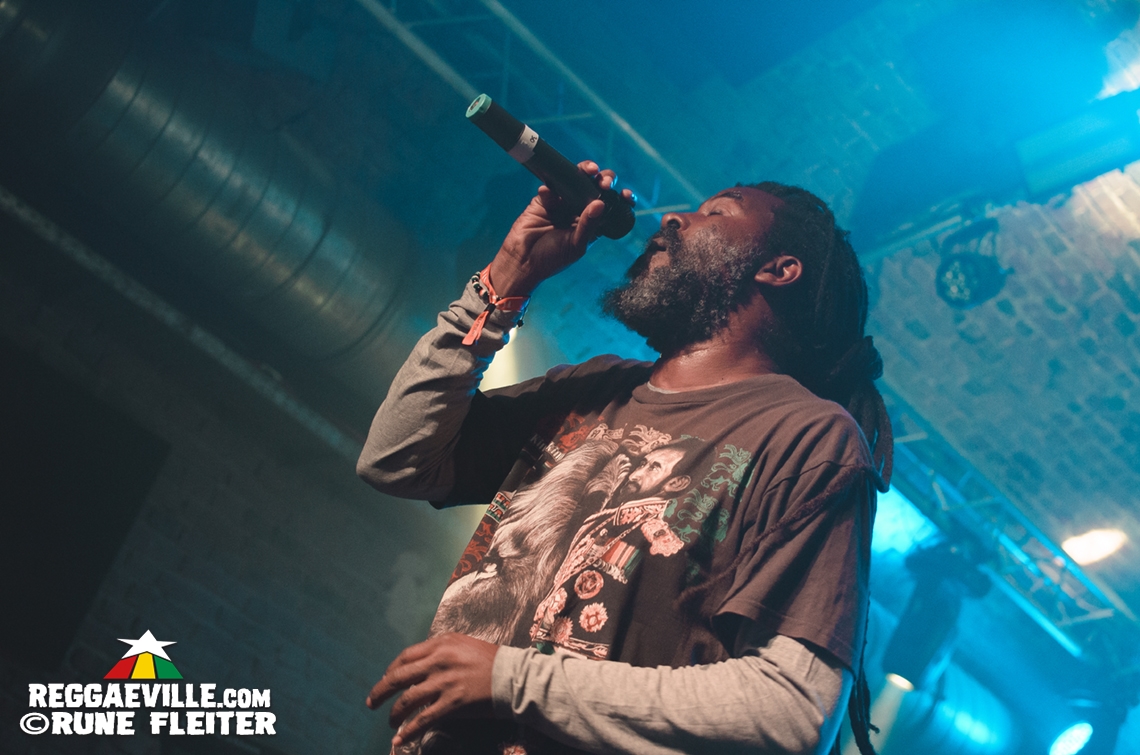 Eek-A-Mouse, Omar Perry