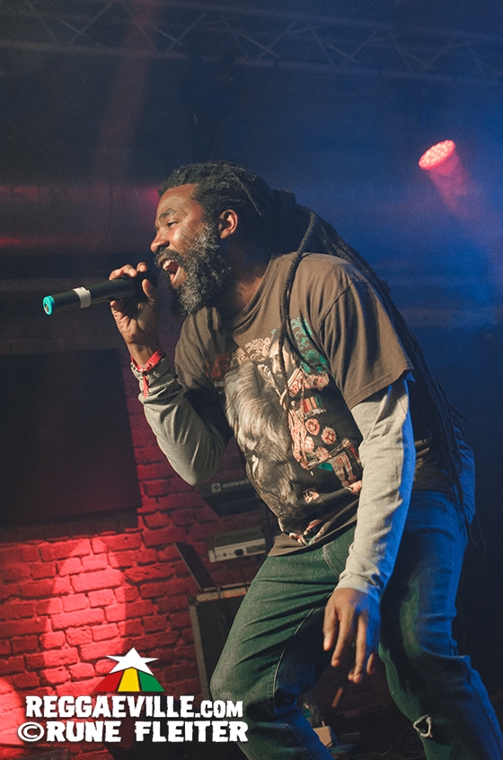 Eek-A-Mouse, Omar Perry