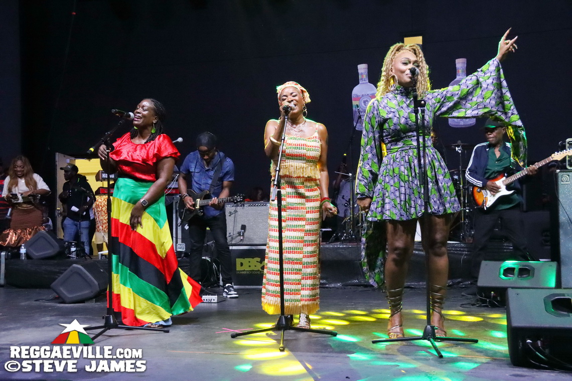 Alaine, Shuga, Sharon Marley, Chino & Stephen McGregor