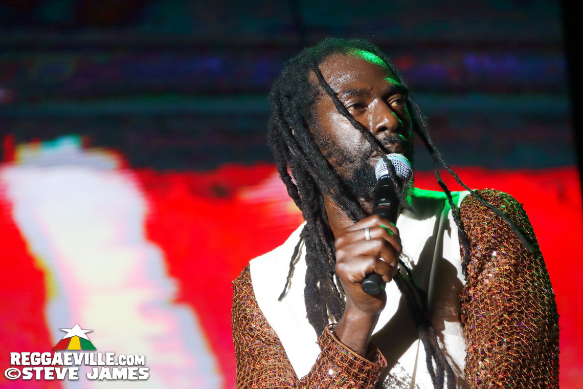 Buju Banton with Beres Hammond, Wayne Wonder & Gramps Morgan