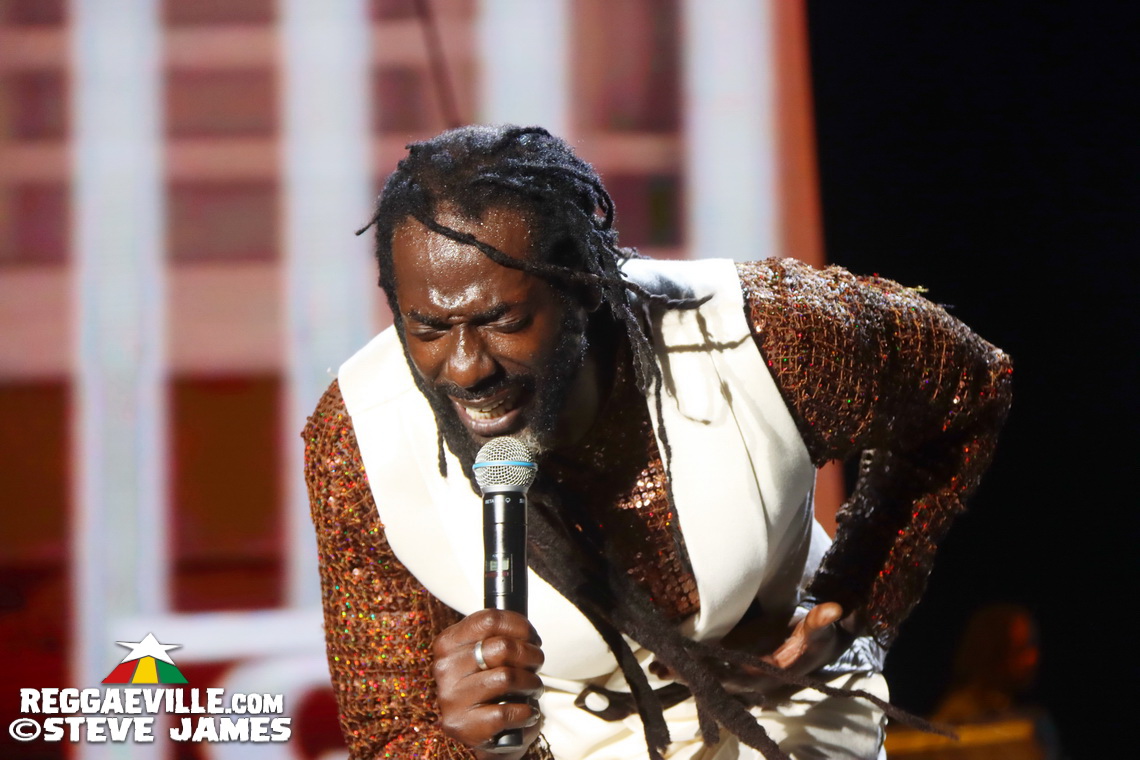 Buju Banton with Beres Hammond, Wayne Wonder & Gramps Morgan