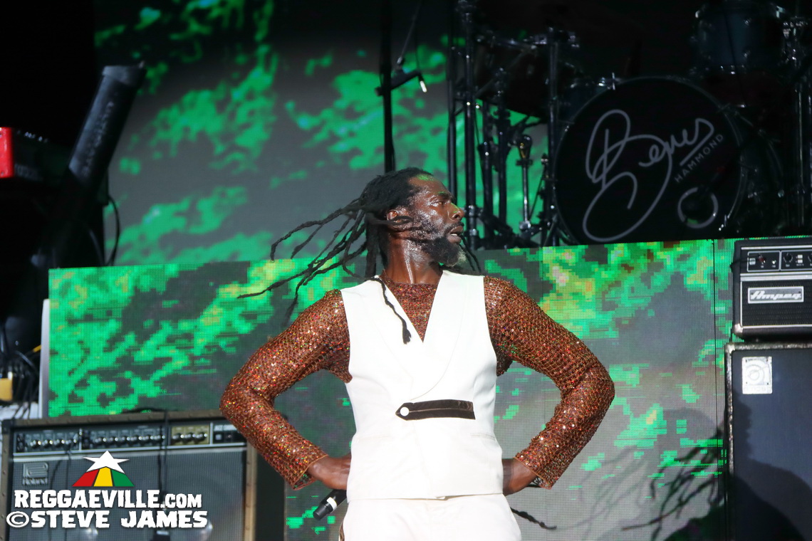 Buju Banton with Beres Hammond, Wayne Wonder & Gramps Morgan